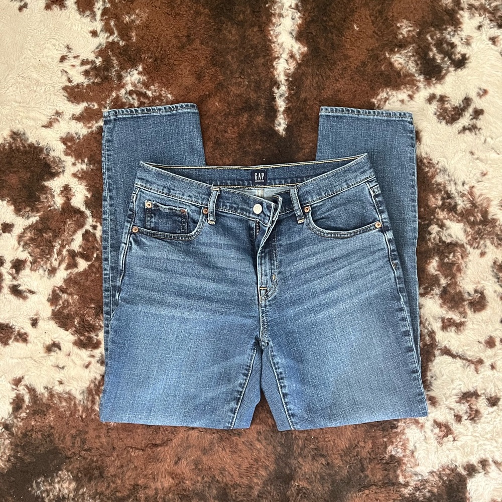 Girlfriend jeans